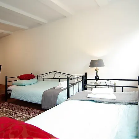 فندق مبيت وإفطار Vibrant And Central Reguliers *
